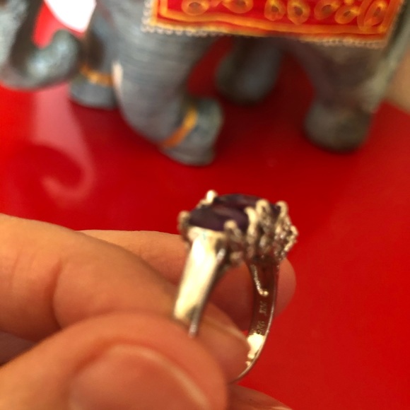 Sterling Silver Amethyst Ring - Picture 4 of 4